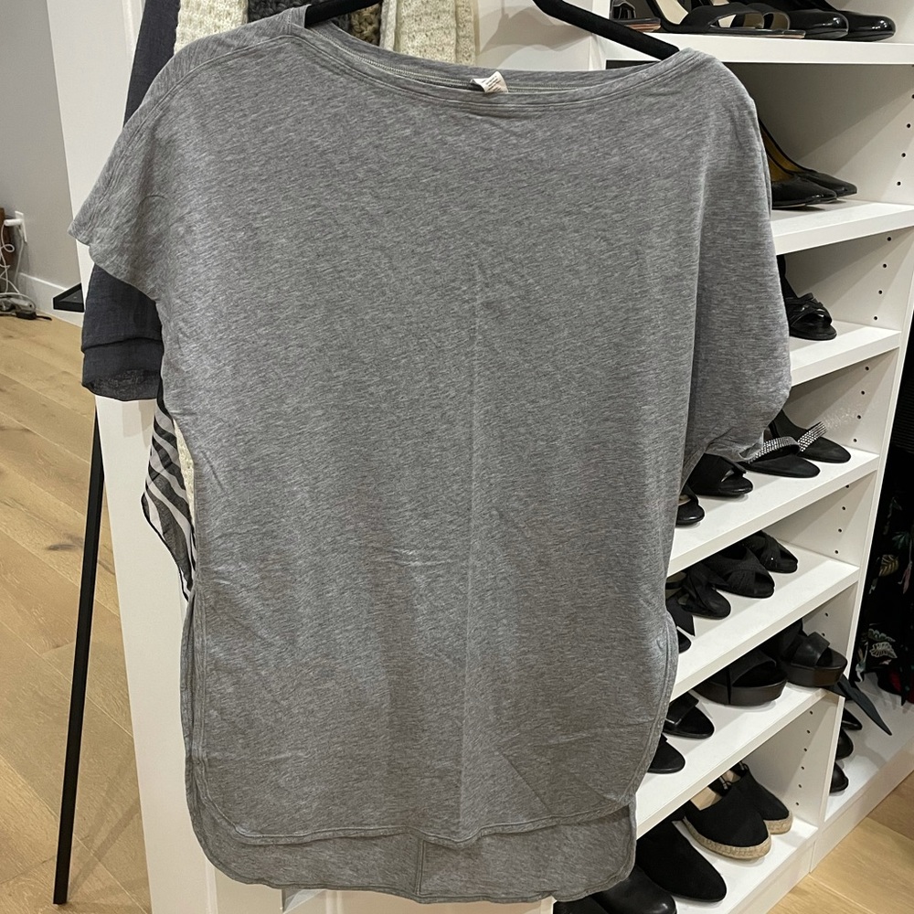 Lululemon short sleeve shirt